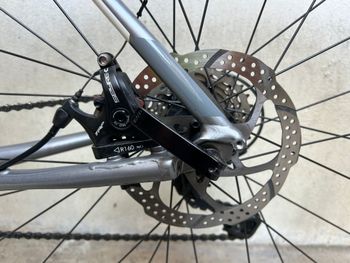 Used Cannondale Synapse Disc 105 2018 2018 Road & Gravel, Light Gray — image 10 of 18