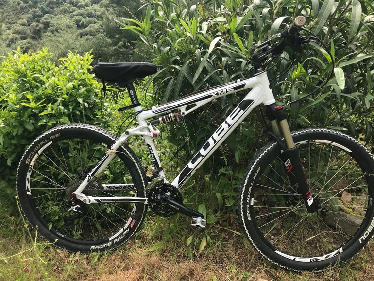 Used CUBE Cube XMS FSP 4Link 2012 Mountainbike — image 1 of 12