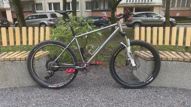 Used Gilbertson Gilbertson Custom Shimano SLX 2016 Mountainbike, Grigio chiaro — image 2 of 15