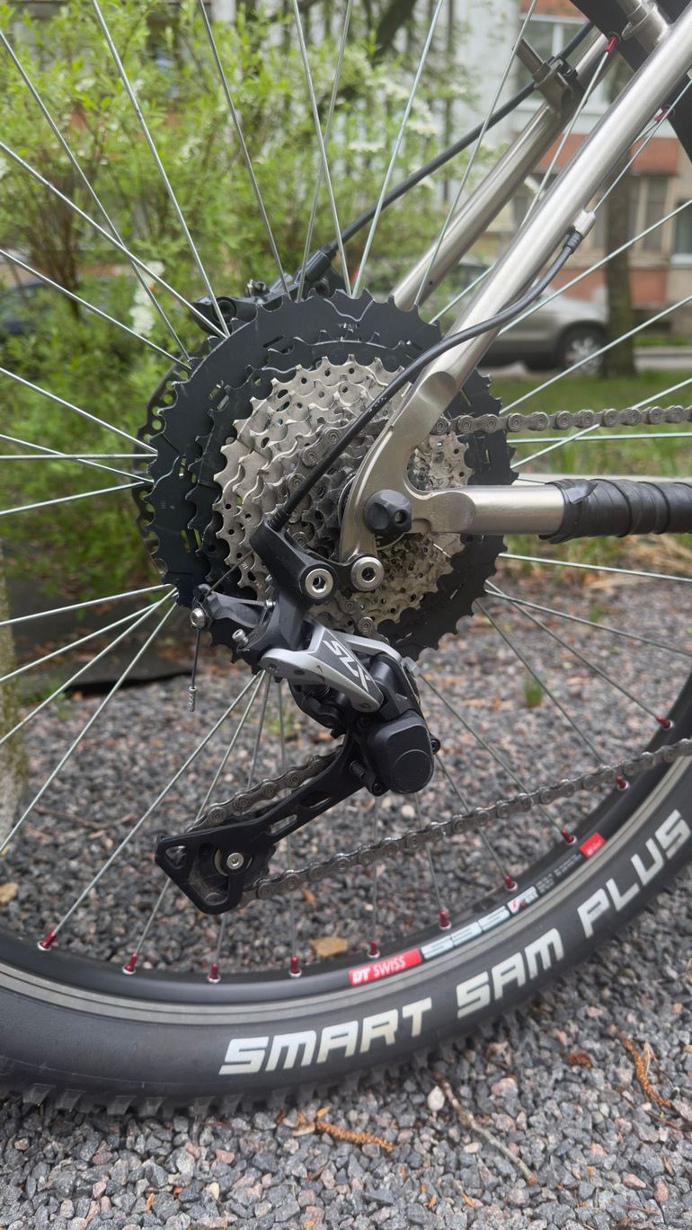Used Gilbertson Gilbertson Custom Shimano SLX 2016 Mountainbike, Grigio chiaro — image 11 of 15