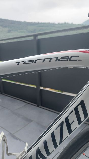 Used Specialized Tarmac Shimano Ultegra 2012 Road & Gravel, White — image 2 of 6