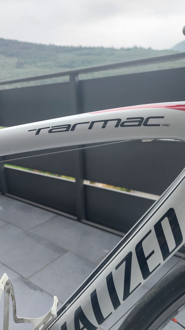 Used Specialized Tarmac Shimano Ultegra 2012 Road & Gravel, White — image 2 of 6