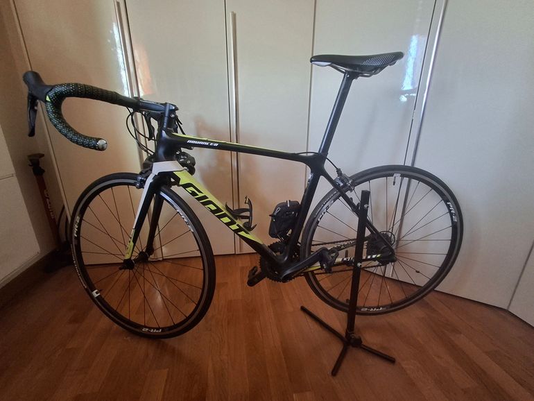 Used Giant Giant TCR Advanced Ultegra 2015 Road & Gravel — image 2 of 5