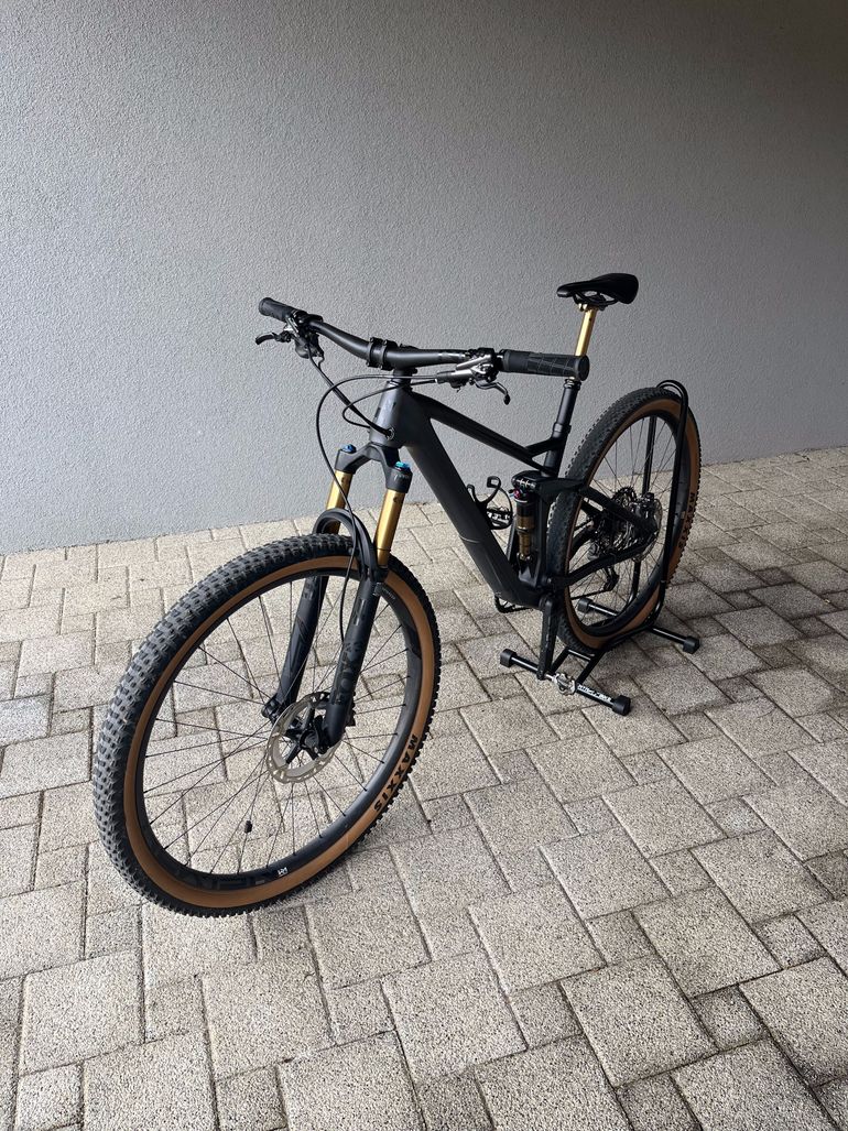 Used CUBE STEREO 120 HPC, SLT 29 2022 2022 Mountainbike, Negro — image 3 of 8