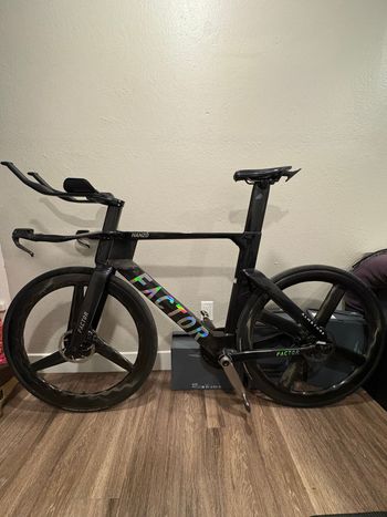 Used Factor HANZO Frameset Premium 2025 2025 Road & Gravel, Black — image 6 of 11