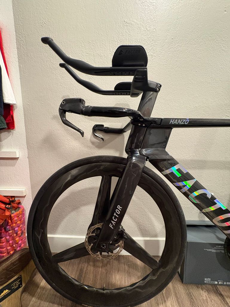 Used Factor HANZO Frameset Premium 2025 2025 Road & Gravel, Black — image 7 of 11