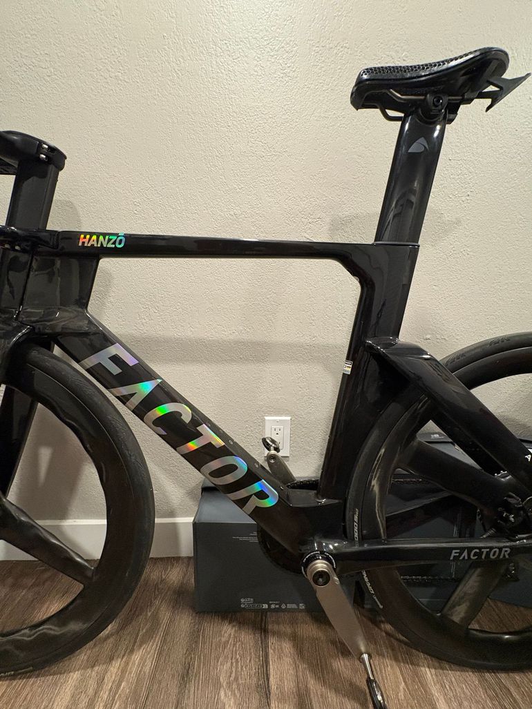 Used Factor HANZO Frameset Premium 2025 2025 Road & Gravel, Black — image 8 of 11