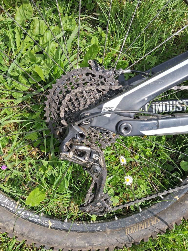Used YT Industries Jeffsy SRAM GX 2018 Mountainbike, Schwarz — image 3 of 9