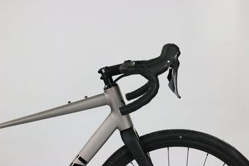 Used Mai Mai Indie 600 Aluminium Gravelbike Shimano GRX 600 1x11 2026 Road & Gravel, Hellgrau — image 2 of 10