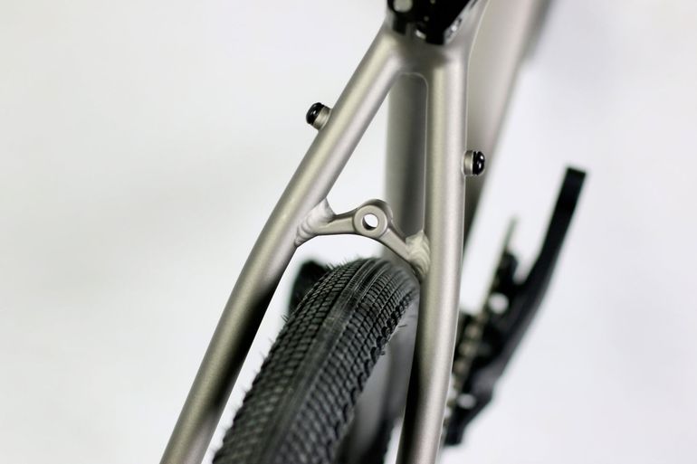 Used Mai Mai Indie 600 Aluminium Gravelbike Shimano GRX 600 1x11 2026 Road & Gravel, Hellgrau — image 10 of 10