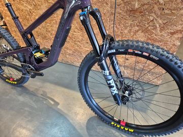 Used Santa Cruz Nomad 90 2026 2026 Mountainbike, Purple, 29, 27.5 — image 4 of 6