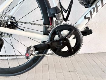 Used Specialized Tarmac SRAM Rival eTap AXS 2021 Road & Gravel, White — image 3 of 11