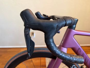 Used Canyon Ultimate Shimano Ultegra Di2 2024 Road & Gravel, Purple — image 7 of 7