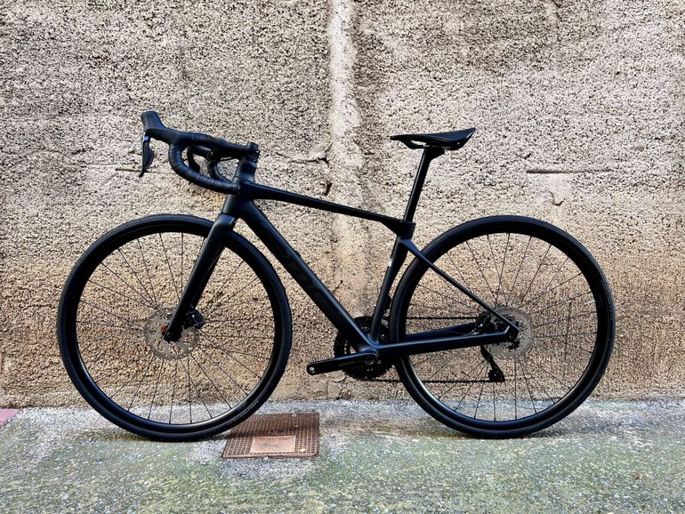 Used BMC Roadmachine TWO 2026 2026 Road & Gravel, Black — image 14 of 18