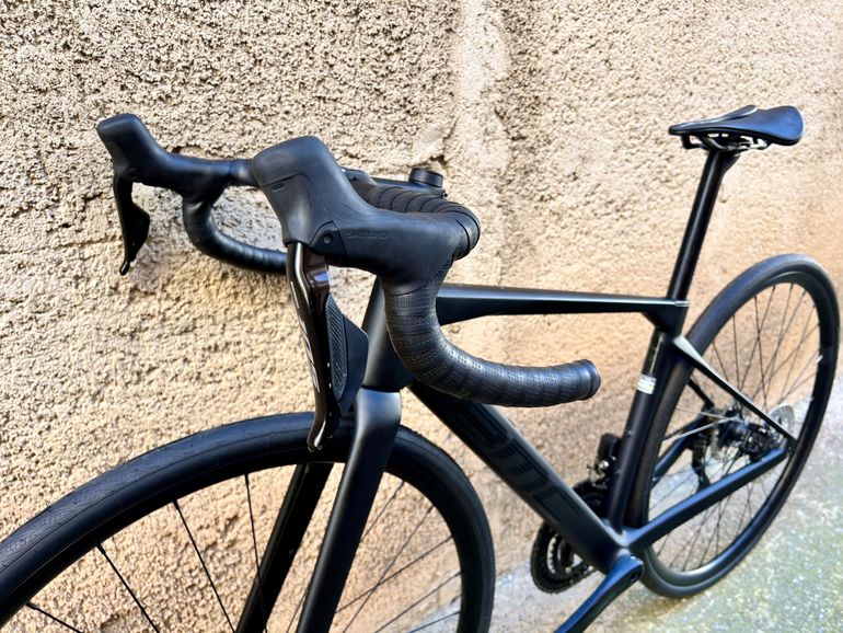 Used BMC Roadmachine TWO 2026 2026 Road & Gravel, Black — image 15 of 18