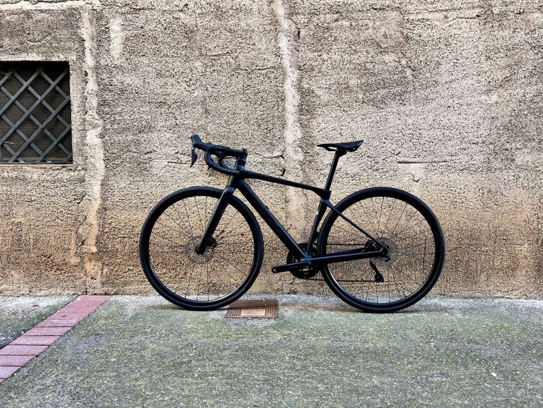Used BMC Roadmachine TWO 2026 2026 Road & Gravel, Black — image 13 of 18