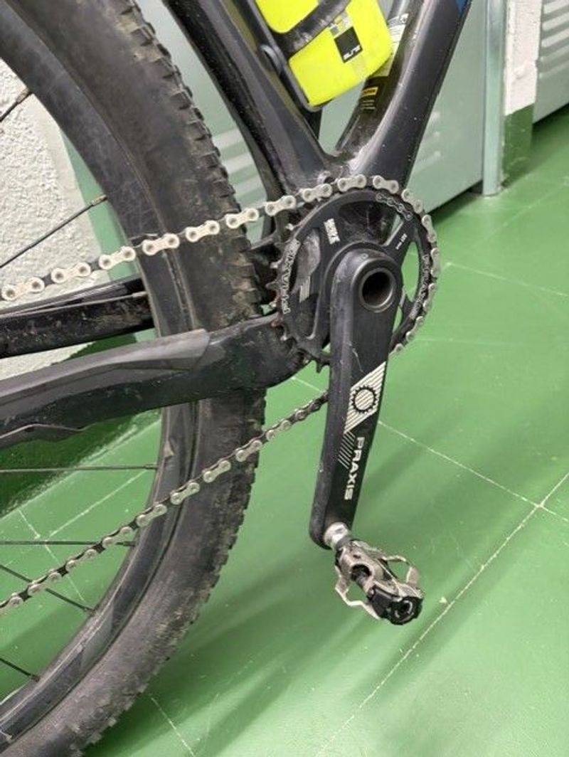Käytetty Giant XTC Advanced 29 3 2024 2024 Mountainbike — kuva 3 / 7
