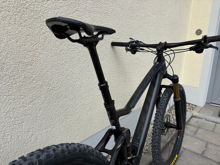 Used Scott Spark 700 Premium 2017 2017 Mountainbike, Black, 27.5 — image 4 of 12