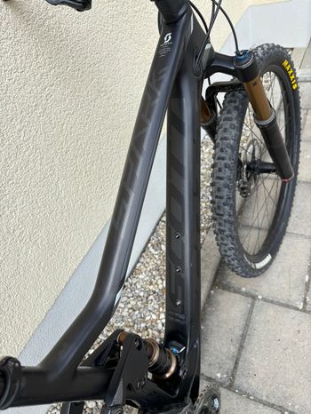 Used Scott Spark 700 Premium 2017 2017 Mountainbike, Black, 27.5 — image 12 of 12