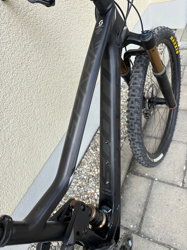 Used Scott Spark 700 Premium 2017 2017 Mountainbike, Black, 27.5 — image 12 of 12