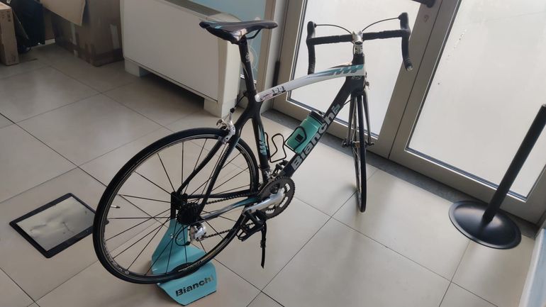 Used Bianchi 928 Carbon C2C (2009) 2009 Road & Gravel — image 7 of 9