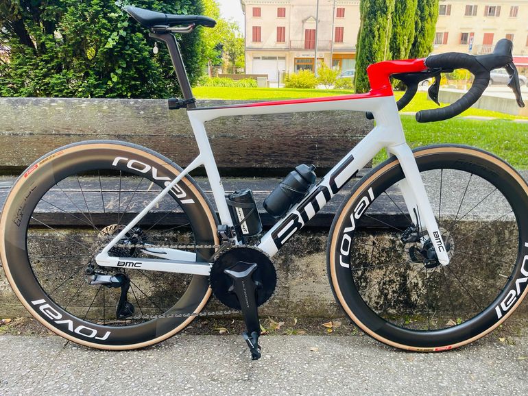 Used BMC Teammachine Shimano Ultegra Di2 2022 Road & Gravel, White — image 4 of 4