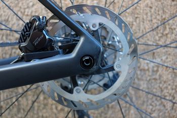 Used BMC Roadmachine TWO 2026 2026 Road & Gravel, Negro — image 11 of 13