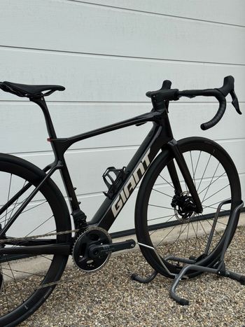 Giant, Defy Advanced E+ Elite 1 2025