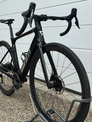 Giant Defy Advanced E+ Elite 1 2025 2025 Road & Gravel d'occasion — image 5 sur 17