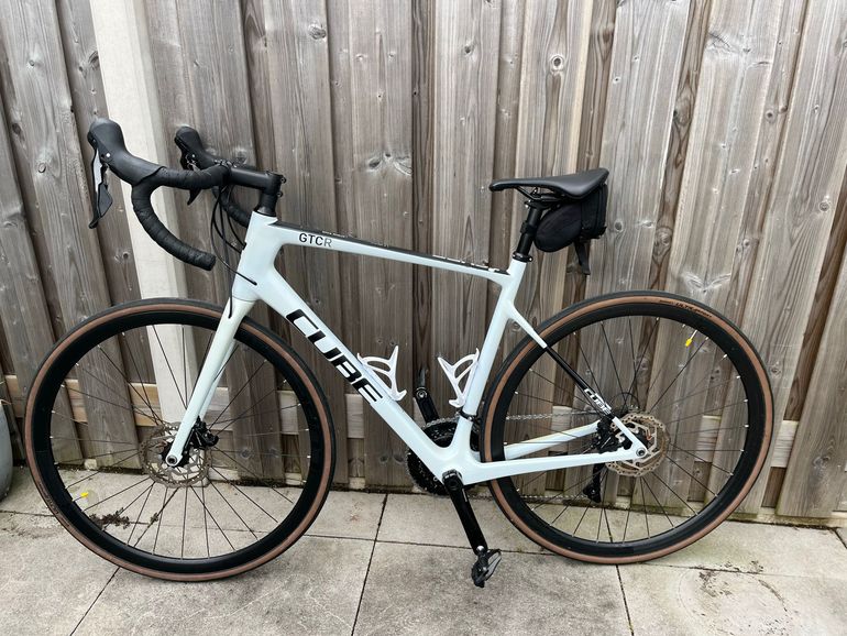 Used CUBE ATTAIN GTC RACE 2022 2022 Road & Gravel — image 2 of 10