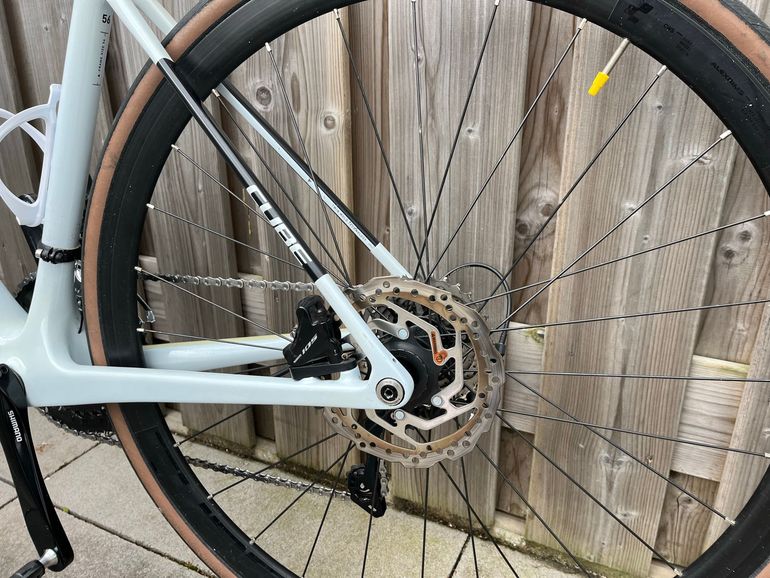 Used CUBE ATTAIN GTC RACE 2022 2022 Road & Gravel — image 9 of 10