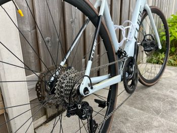 Used CUBE ATTAIN GTC RACE 2022 2022 Road & Gravel — image 5 of 10