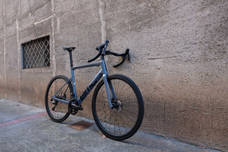Used BMC Teammachine SLR TWO 2026 2026 Road & Gravel, Light Gray — image 3 of 14