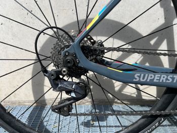 Used Cinelli Superstar Disc Ultegra 2022 2022 Road & Gravel — image 3 of 8