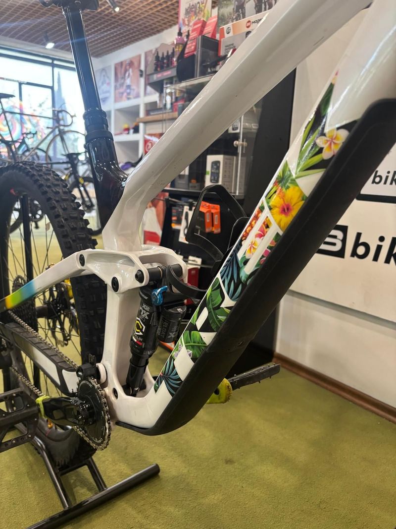 Używany Trek Slash SRAM GX 2023 Mountainbike — zdjęcie 6 z 10