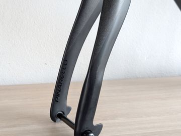 Used Pinarello F7 SRAM FORCE AXS 2023 Frameset 2023 Road & Gravel, Black — image 8 of 16