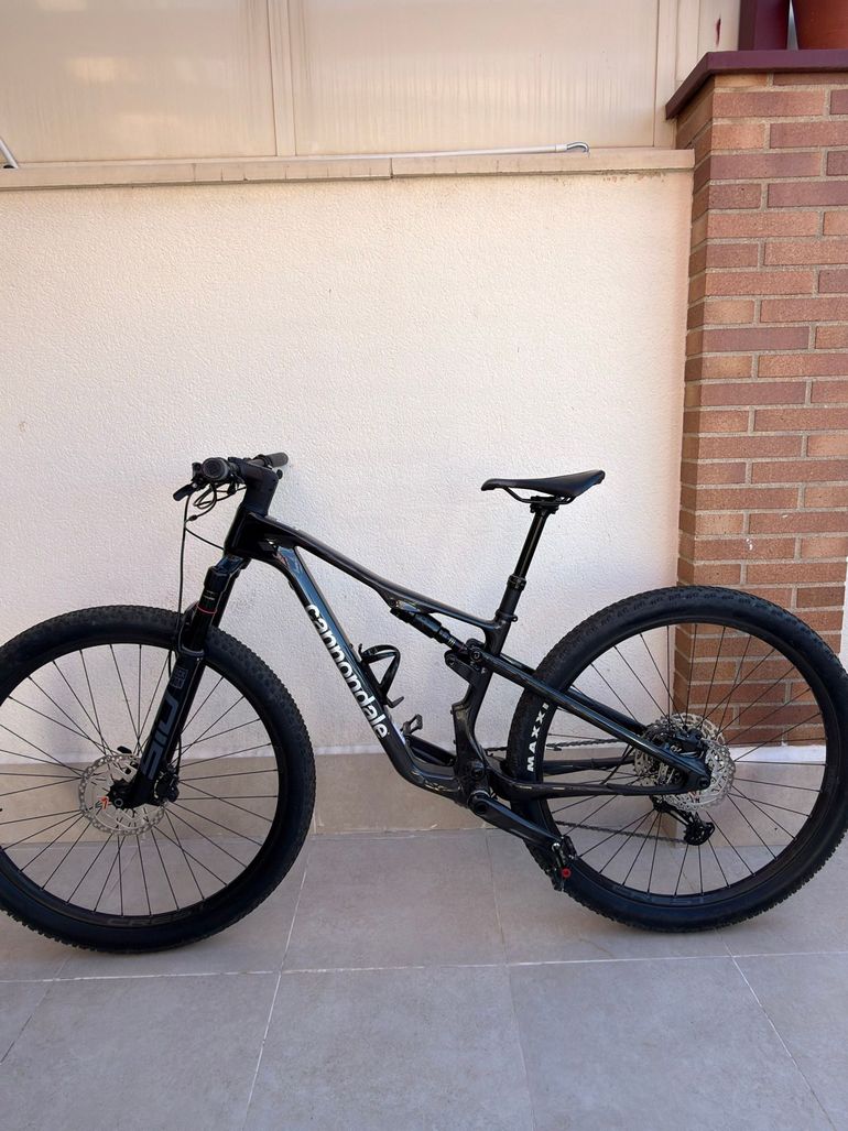 Used Cannondale Scalpel 4 2025 2025 Mountainbike, Negro — image 2 of 7