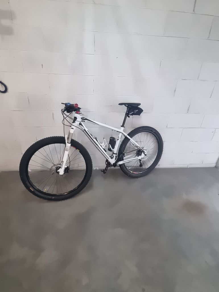Used KTM ULTRA 2016 2016 Mountainbike, Weiß — image 1 of 5
