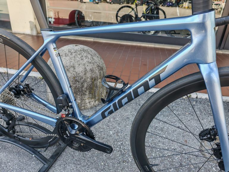 Used Custom Giant TCR Advanced 0 PC 2025 Road & Gravel — image 2 of 8