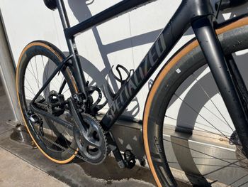 Used Specialized Men's Tarmac Disc Pro 2019 2019 Road & Gravel — image 2 of 7