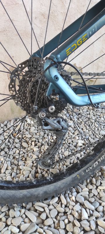 Used Lapierre Edge 5.7 2023 2023 Mountainbike, Blue, 27.5 — image 5 of 9
