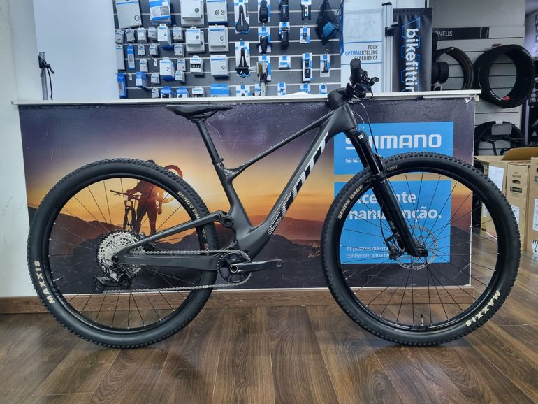 Used Scott Spark RC Team 2024 2024 Mountainbike — image 1 of 7