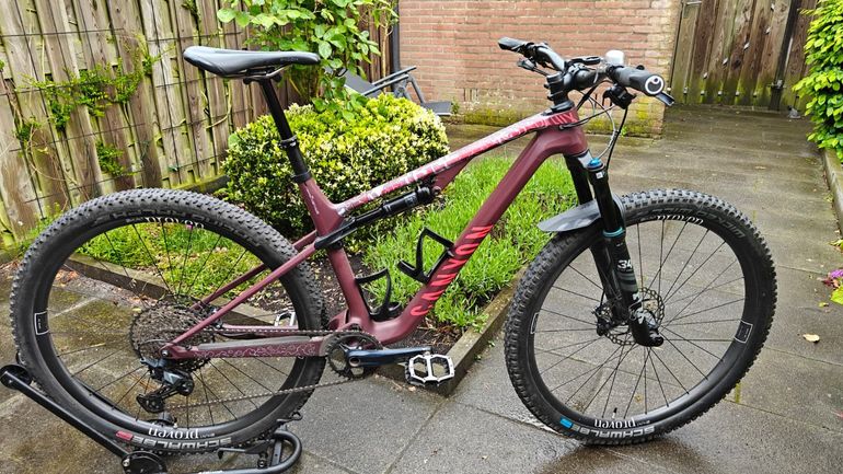 Used Canyon Canyon Lux Trail CF 6 2022 Mountainbike — image 1 of 13