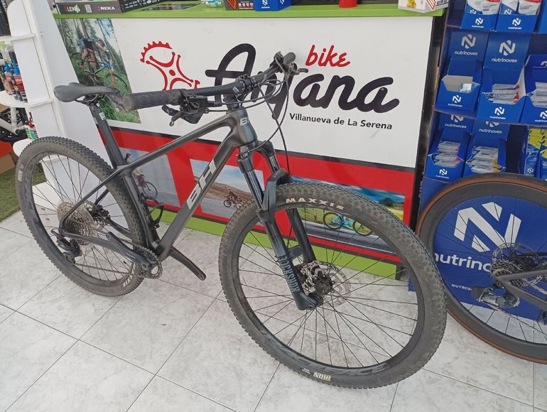 Used BH ULTIMATE 6.0 2025 2025 Mountainbike, Black, 29 — image 5 of 5