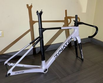 Used Dynatek Dynatek Custom Frameset 2026 Route & Gravel
