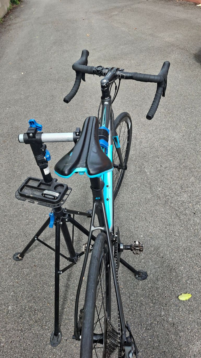 Used Giant Contend SL 2 Disc 2018 2018 Road & Gravel, Black — image 2 of 8