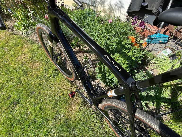 Used Trek Checkpoint Shimano GRX 2024 Road & Gravel, Black — image 8 of 8