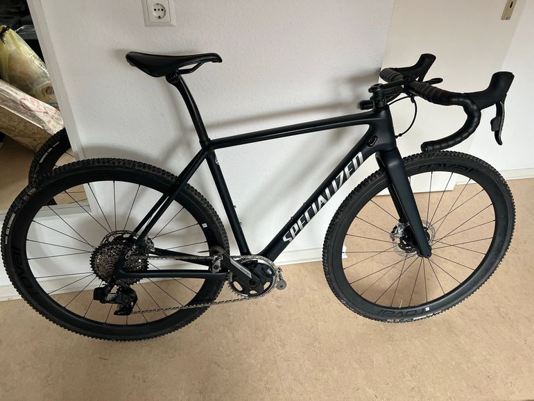 Used Specialized Crux SRAM Red eTap 2021 Road & Gravel — image 1 of 12