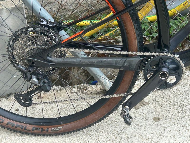 Used KTM SCARP MASTER 2024 2024 Mountainbike, Black, 29 — image 3 of 10