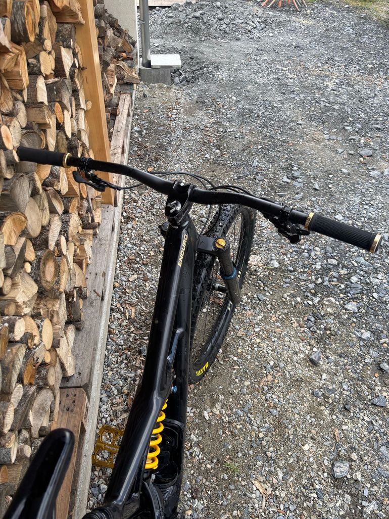 Used Specialized Enduro Coil 29/6Fattie 2019 2019 Mountainbike — image 11 of 11